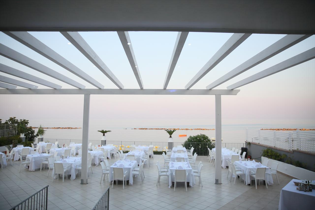 Hotel Dolce Stella Torre Melissa Exterior foto
